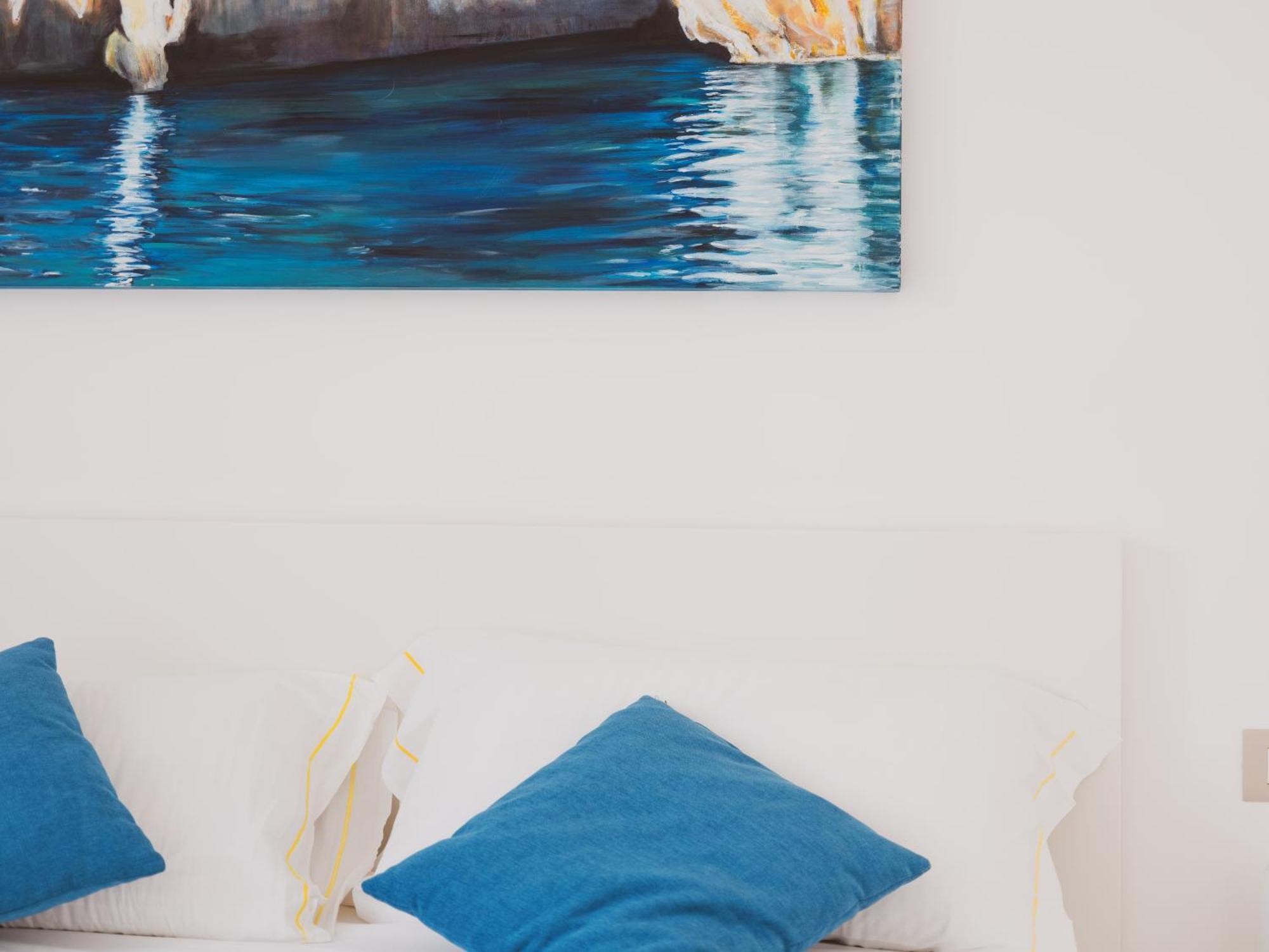 Luxury Suite La Terrazza In Pieno Centro In Cagliari Eksteriør bilde